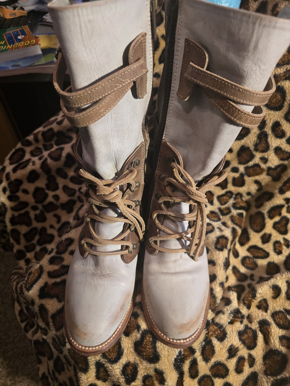 Freebird ICE Ravi RARE! 9 Women's Leather Lace-Up Tan and Cream Mid-Calf Boots